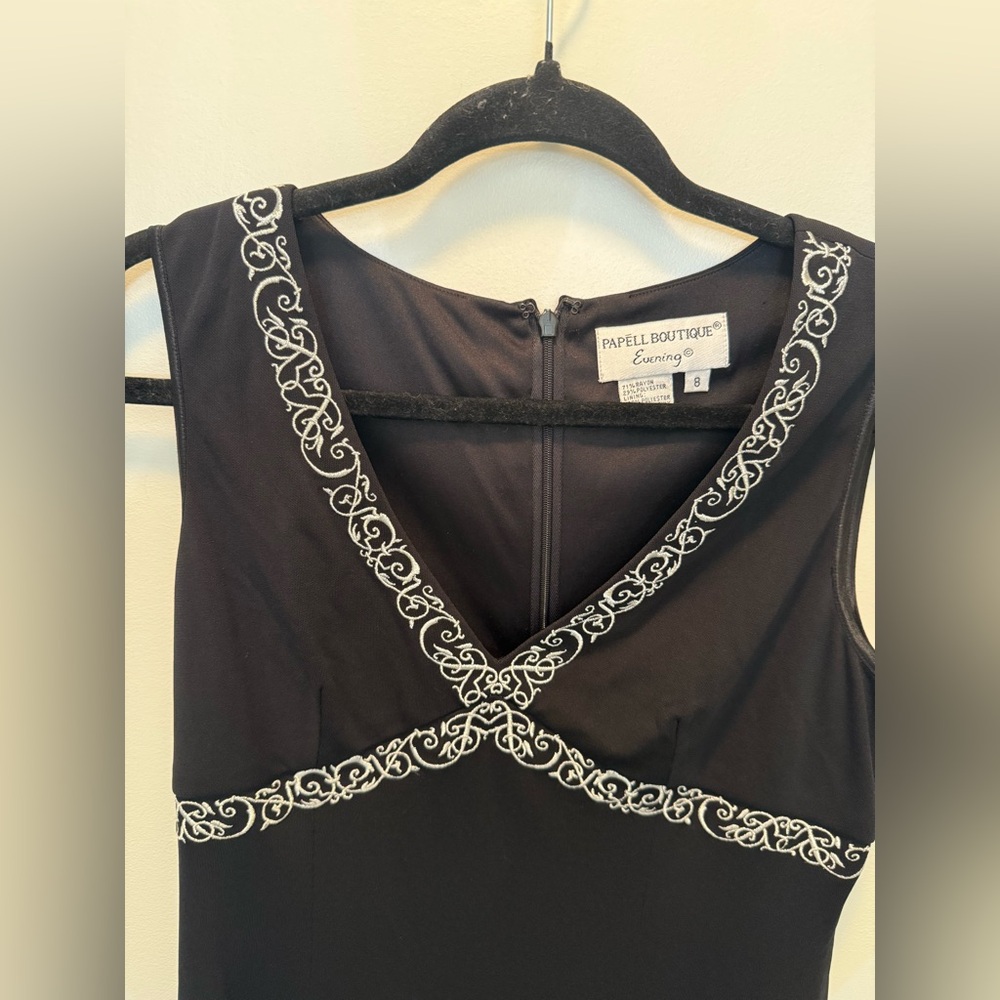 Papell Boutique Evening Dress‎ in Black and Silver Accent - Size 8 - Picture 2 of 8